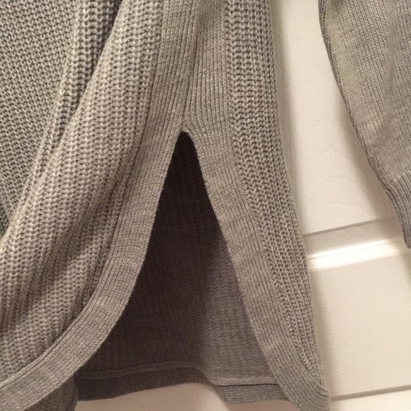Grey Knit Sweater NWT - Picture 4 of 5
